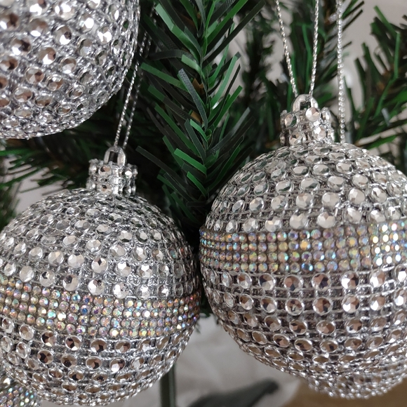 NWT Christmas ornaments new 6 pieces handmade - Picture 3 of 3